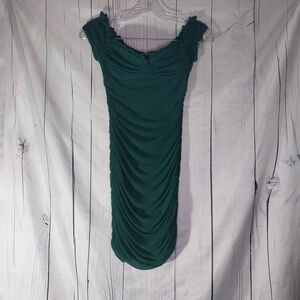 Windor Off The Shoulder Ruched Sweetheart Bodycon Emerald Green Mini Dress
